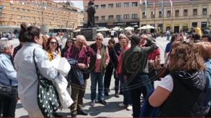 Turistički vodiči brane struku